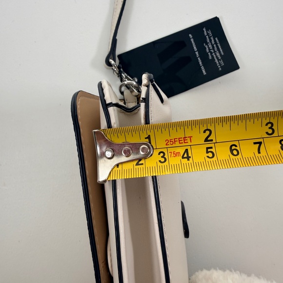 NWT Nine West Shonda Signature Wallet-On-A-String Sling Wallet Crossbody Bag - Picture 10 of 13